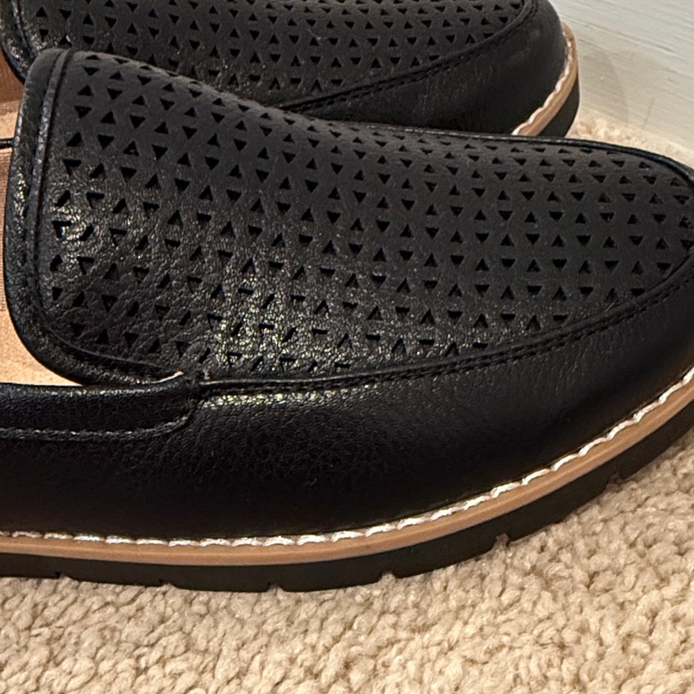 Life Stride Black and Brown Women's Loafers - Picture 5 of 7